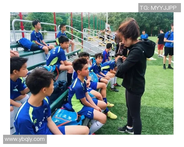 刘奕鸣:从青涩少年到国家队主力的足球成长之路 刘奕鸣:从青涩少年到国家队主力的足球成长之路